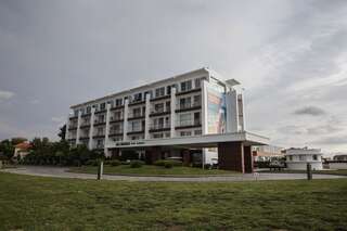 Отель Sea Breeze Resort&Residence Баку-0