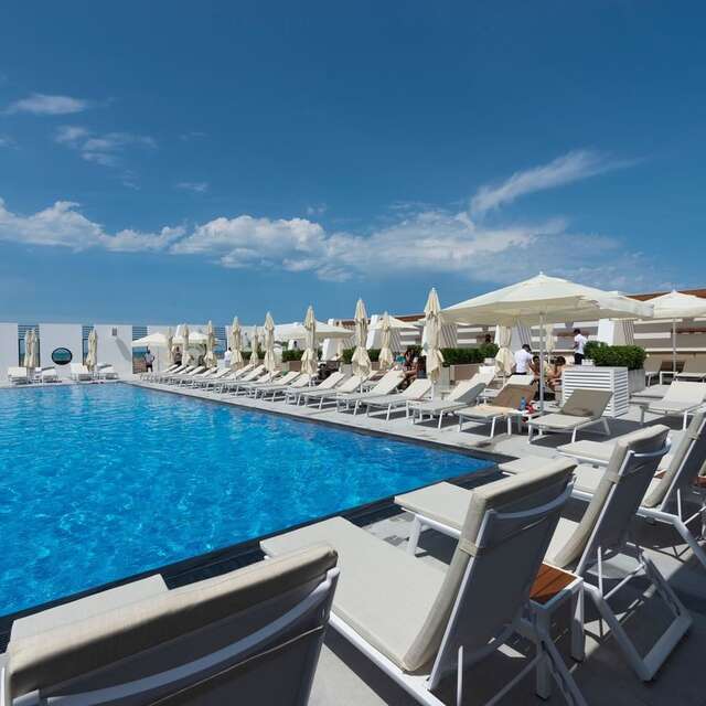 Отель Sea Breeze Resort&Residence Баку-12