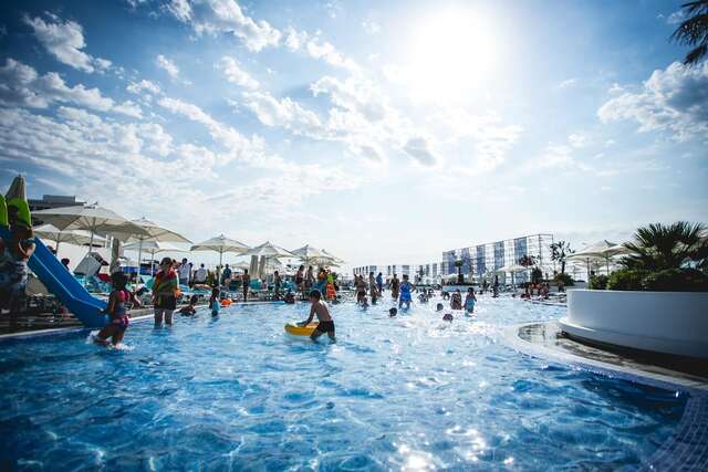 Отель Sea Breeze Resort&Residence Баку-11